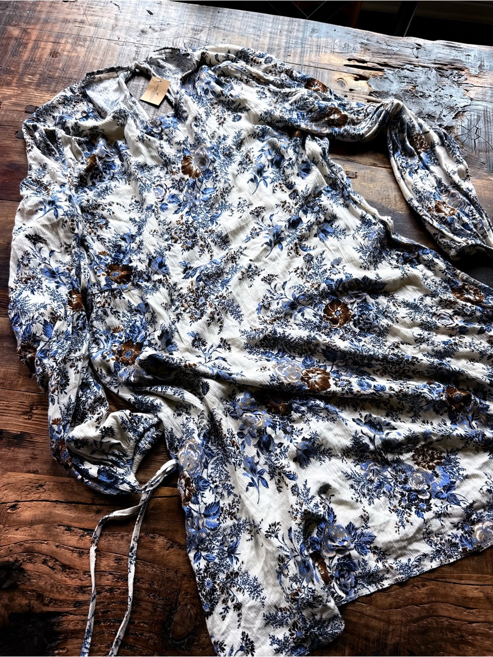NWT American Eagle Outfitters Floral Long Sleeve Dress size L
